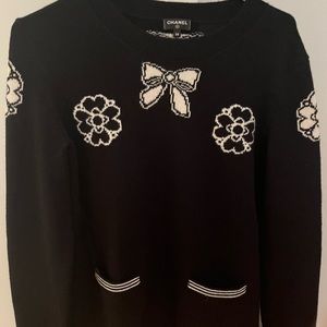 Chanel cashmere sweater